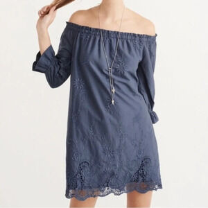 Dress on shoulder L Abercrombie blue purple embroidered